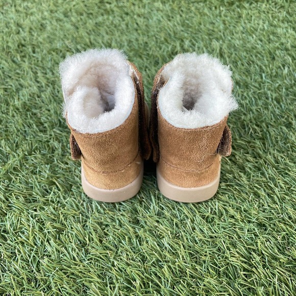 UGG Baby uggs Keelan Booties Chestnut Brown Suede Infant Shoes Size 0-6 Months - Picture 4 of 12